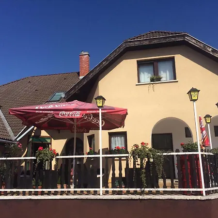 Teke Panzio Bed and Breakfast Körmend